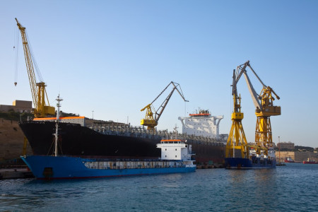 Мурманская область начала подготовку к строительству порта для работы с грузами из Беларуси