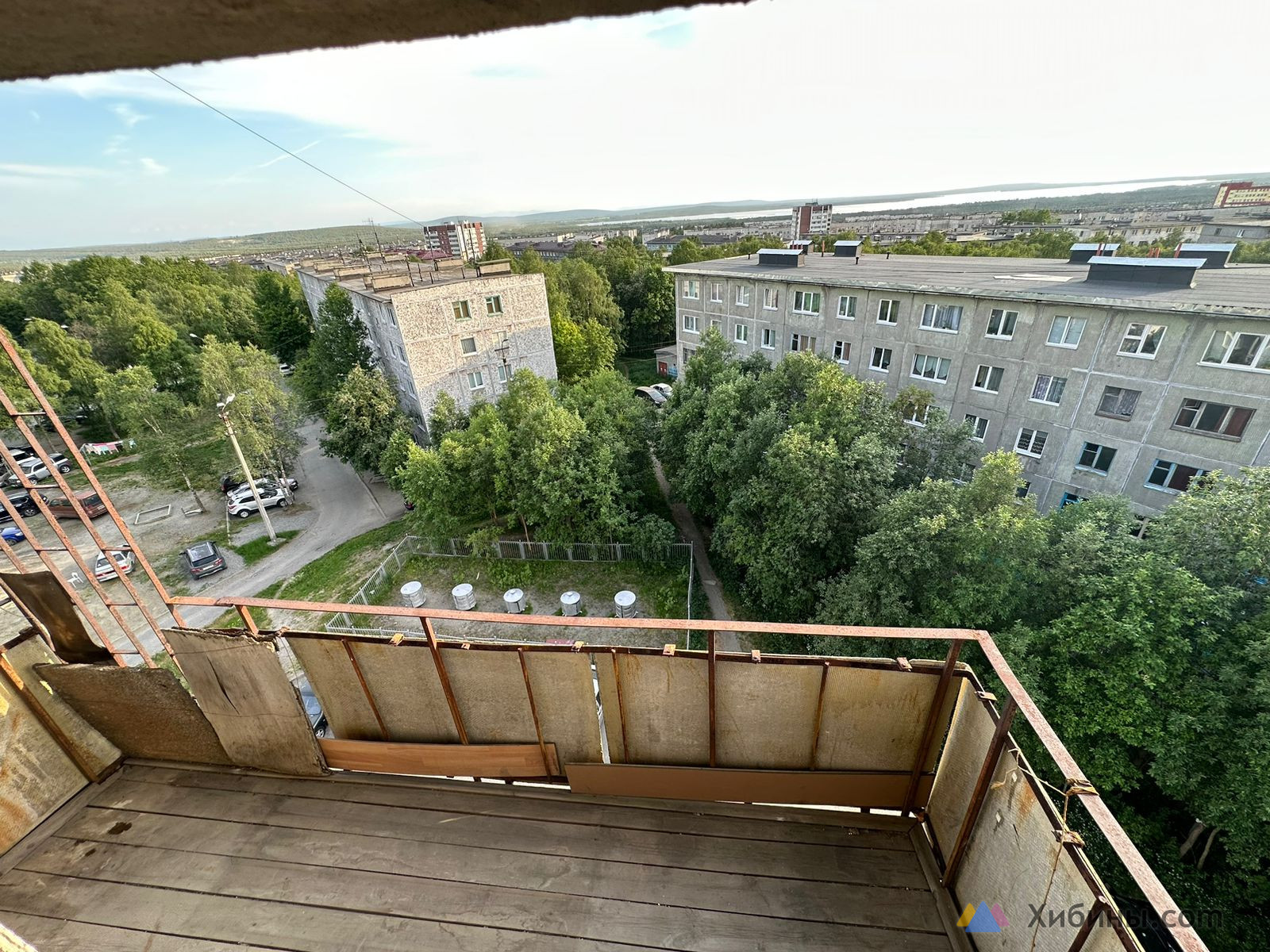 Продам 2-комнатную квартиру, 43 м², 6/9 эт в Апатитах ул. Фестивальная д.4а  | Недвижимость Продается 2-комнатная квартира площадью 43 м² на 6/9 этаже в  Апатитах, по адресу ул. Фестивальная д.4а