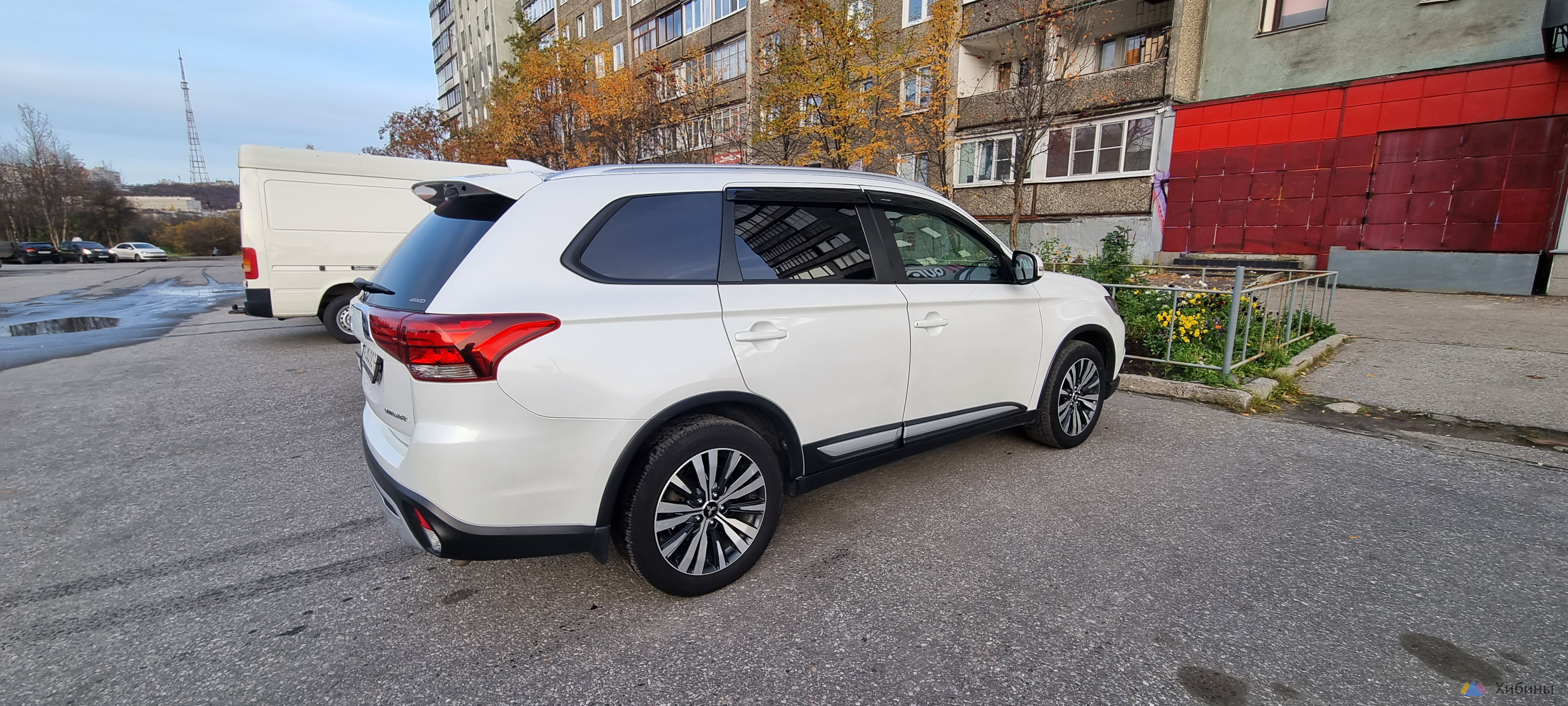 Mitsubishi Outlander 2019 г. с пробегом 92500 км в Мурманске — 2750000 руб