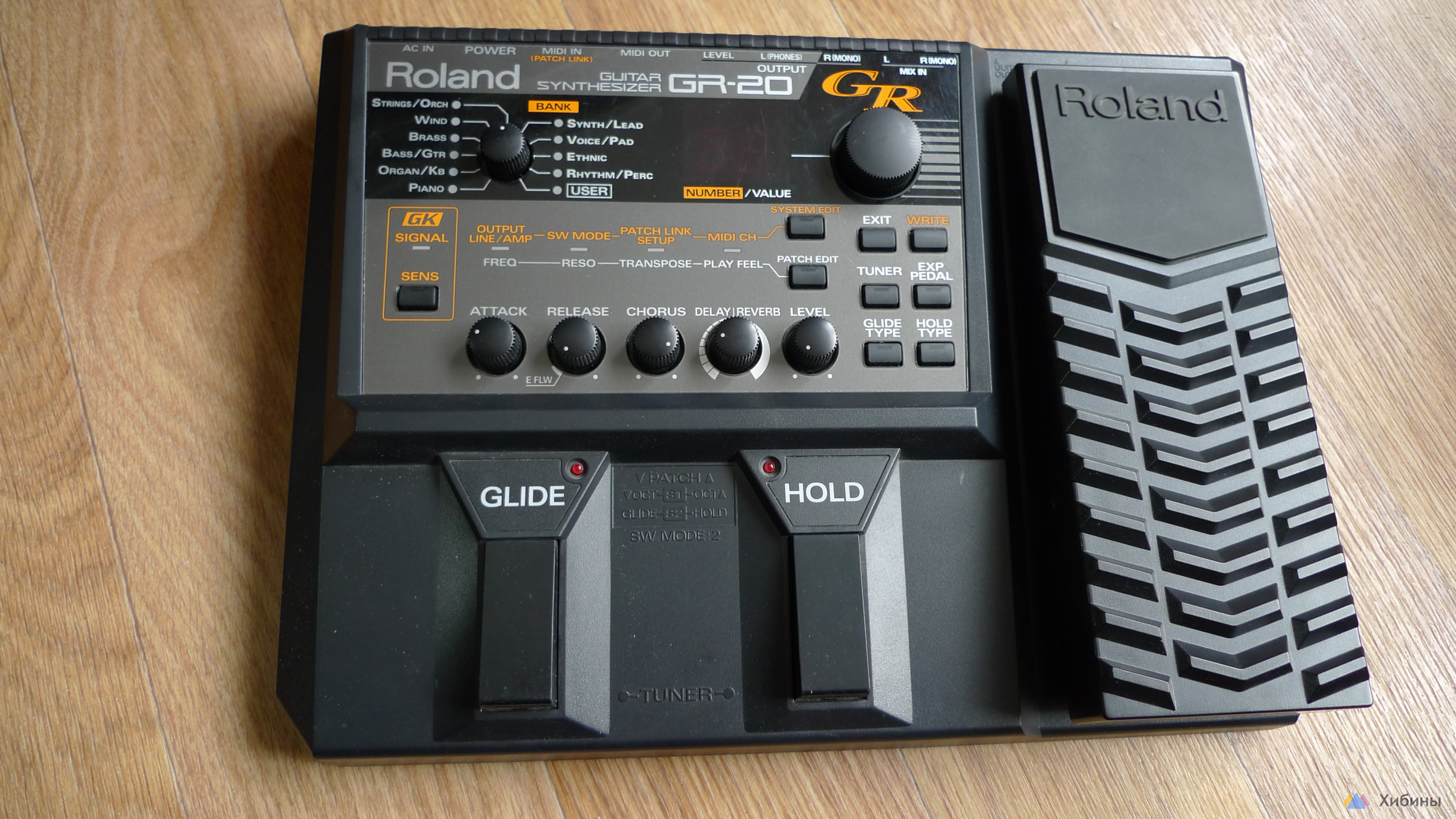 Гитарный синтезатор Roland GR-20, midi датчик GK-3