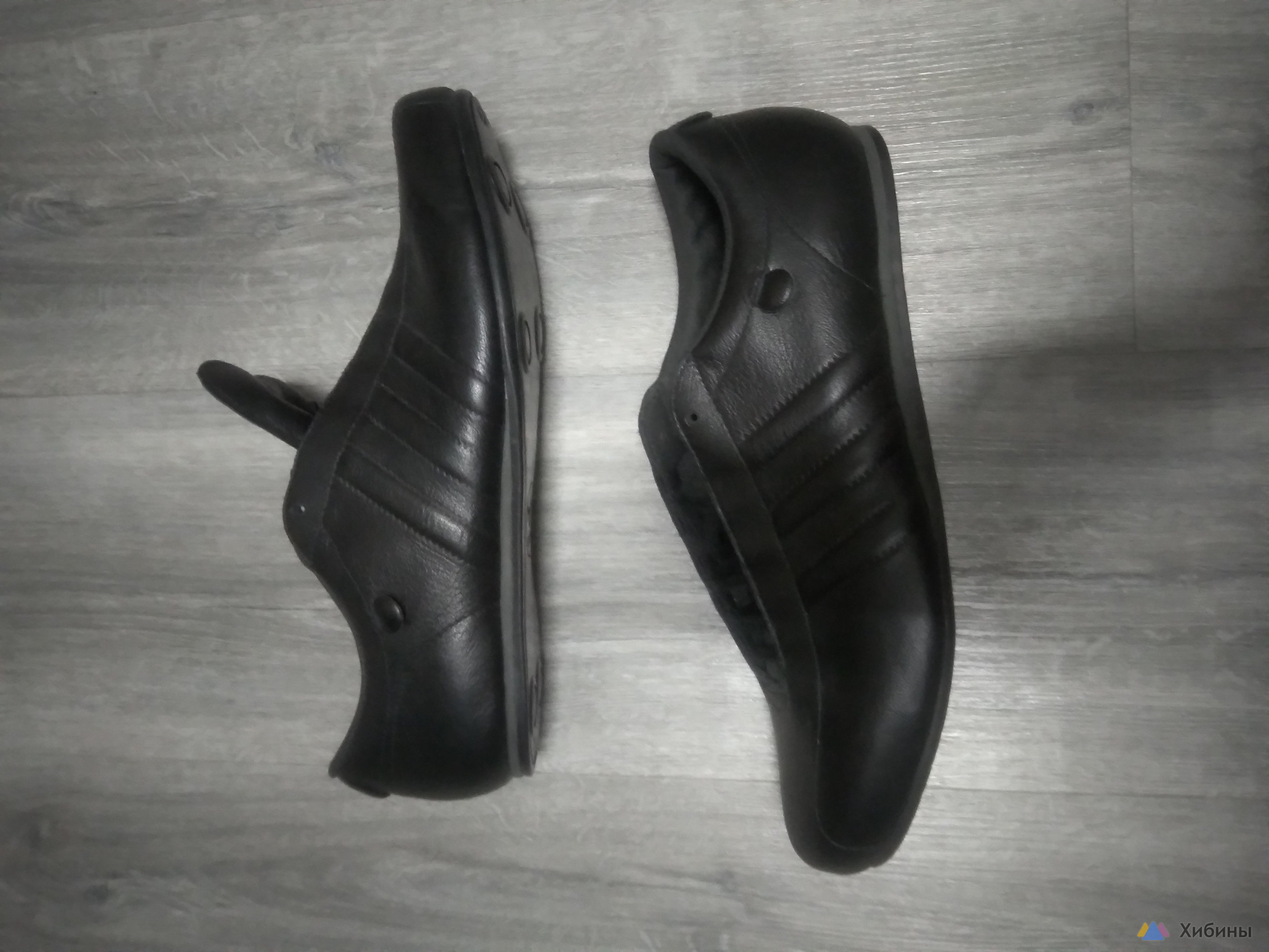 Продам кроссовки Adidas