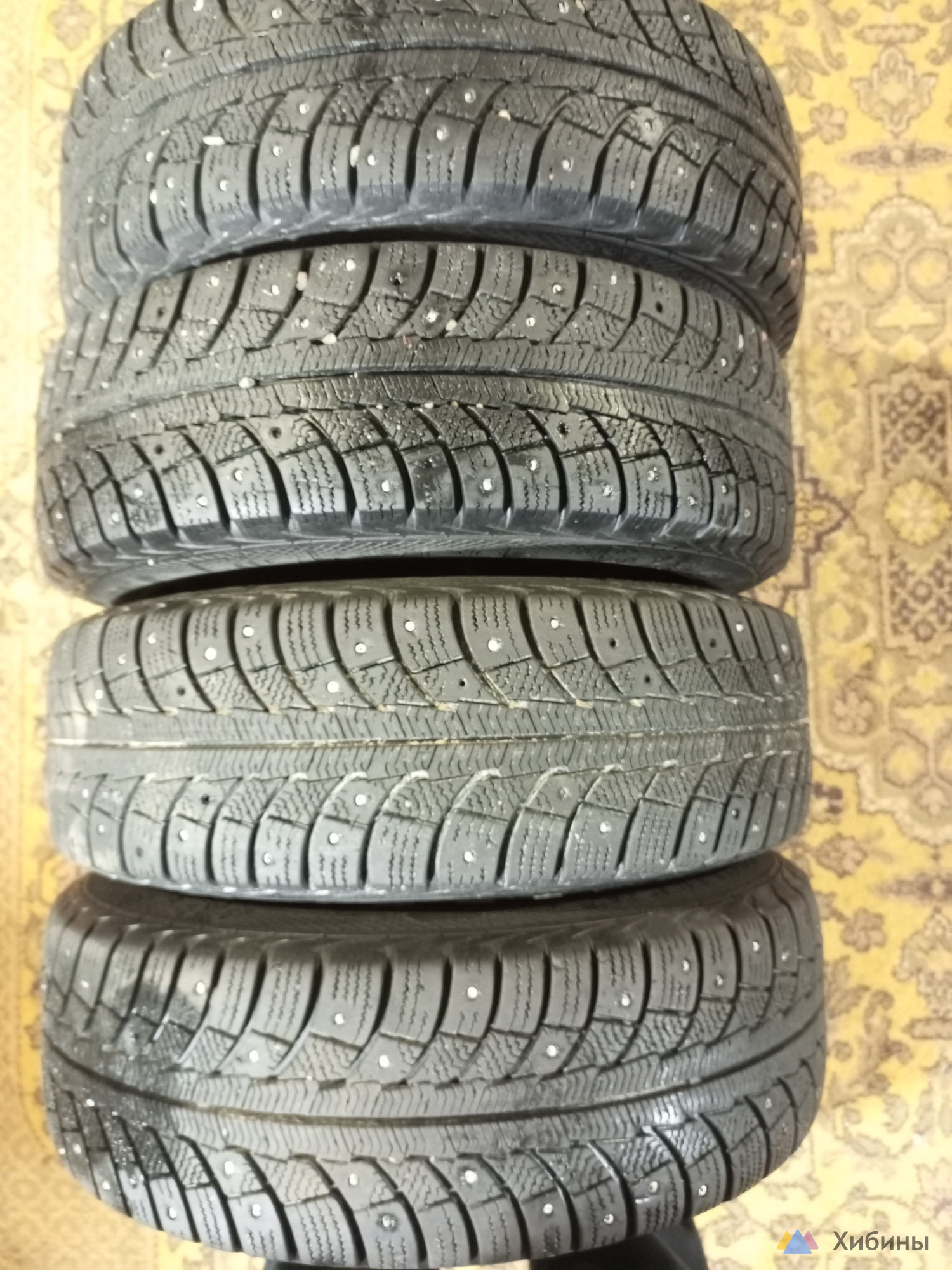 Продам 4 зимних б/у колеса 175/65R14 разболтовка 4 х 100