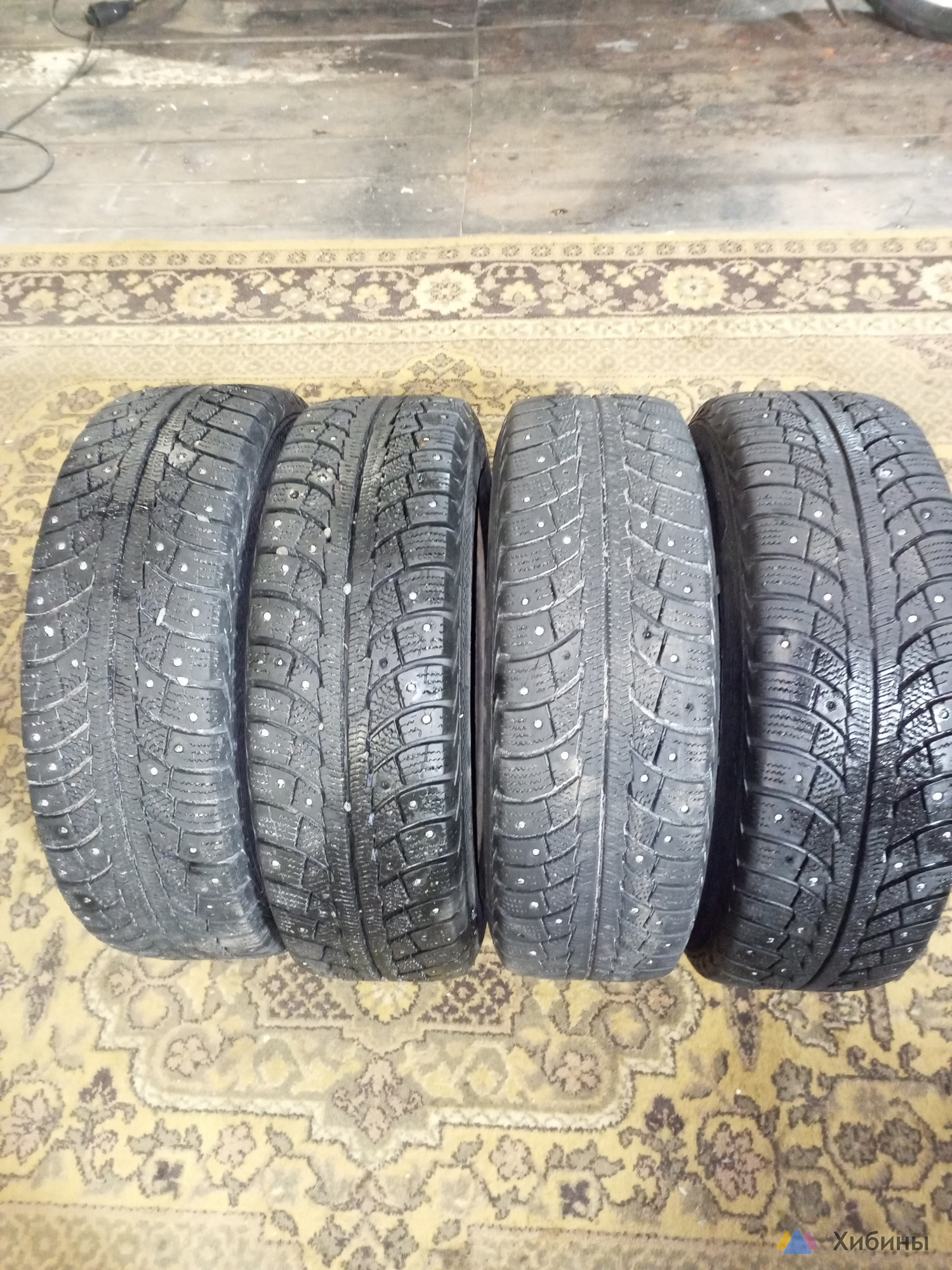 Продам 4 зимних б/у колеса 175/65R14 разболтовка 4 х 100