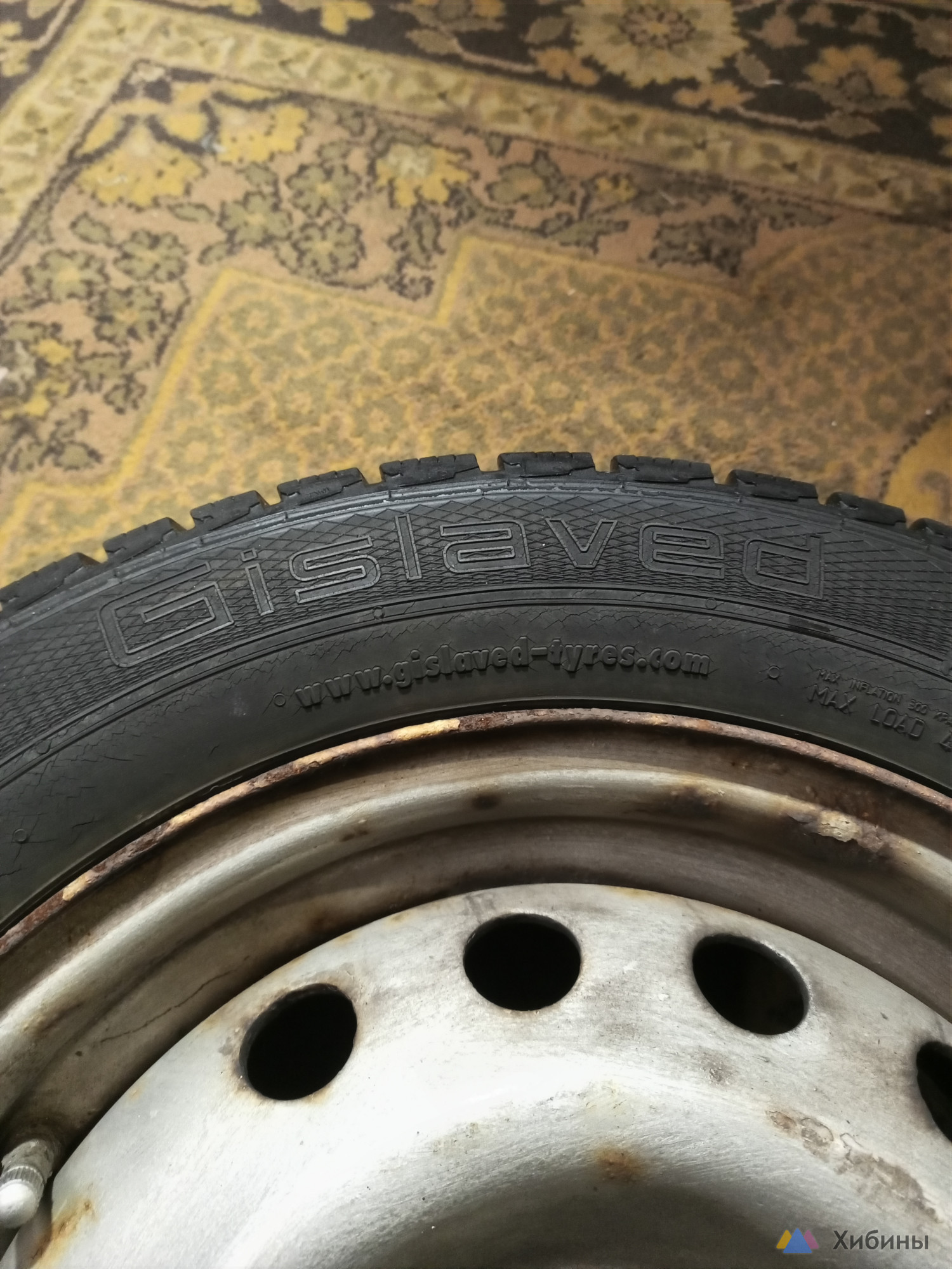 Продам 4 зимних б/у колеса 175/65R14 разболтовка 4 х 100