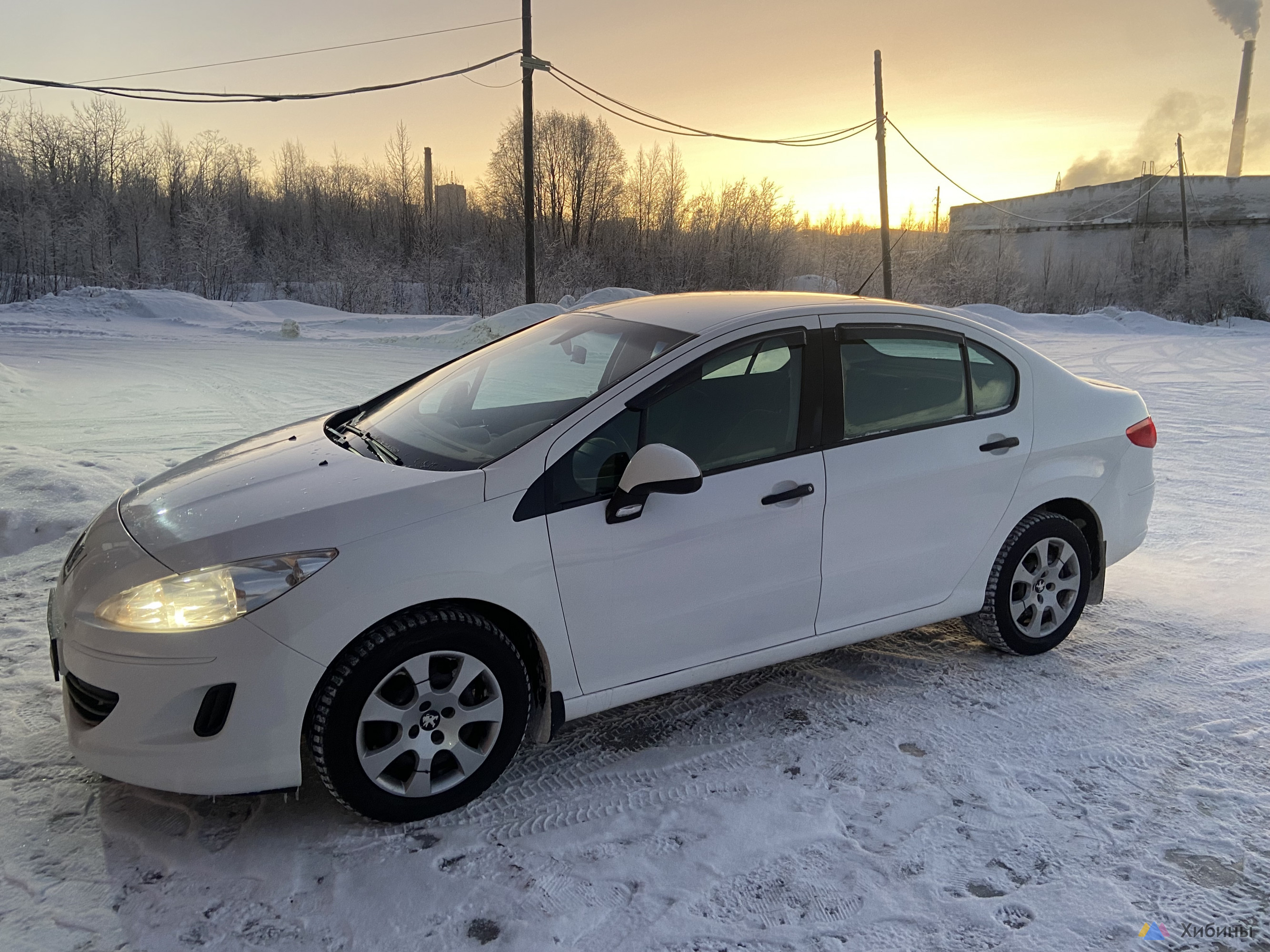 Peugeot 408