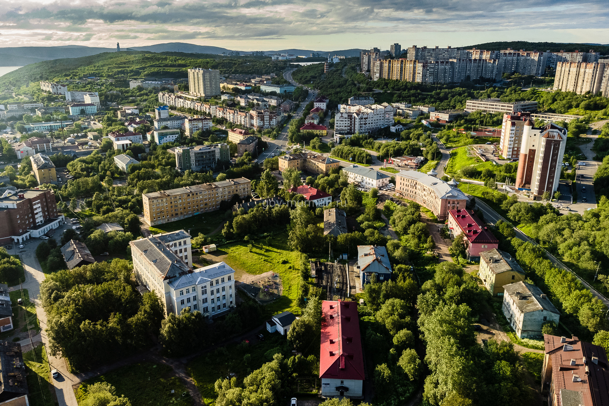 Компании мурманска. Мурманск регион. Мурманск путешествие. МЕТАЛЛОГОРСК город. Мурманск домастраитени.