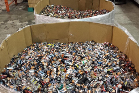 2,7 тонны отработанных батареек «поехали» из Заполярья в Ярославль