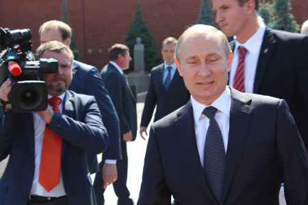 Владимир Путин заявил, что в следующем году МРОТ резко вырастет