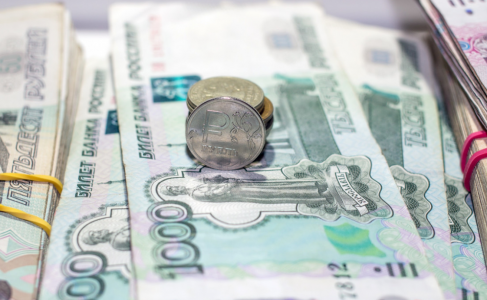 Фонду капремонта Заполярья правительство выделило 8,5 млн рублей на выплаты по судам