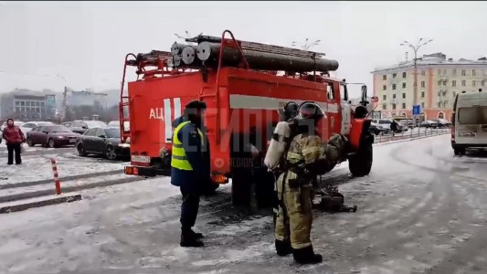 В мурманском «Меридиане» идет эвакуация