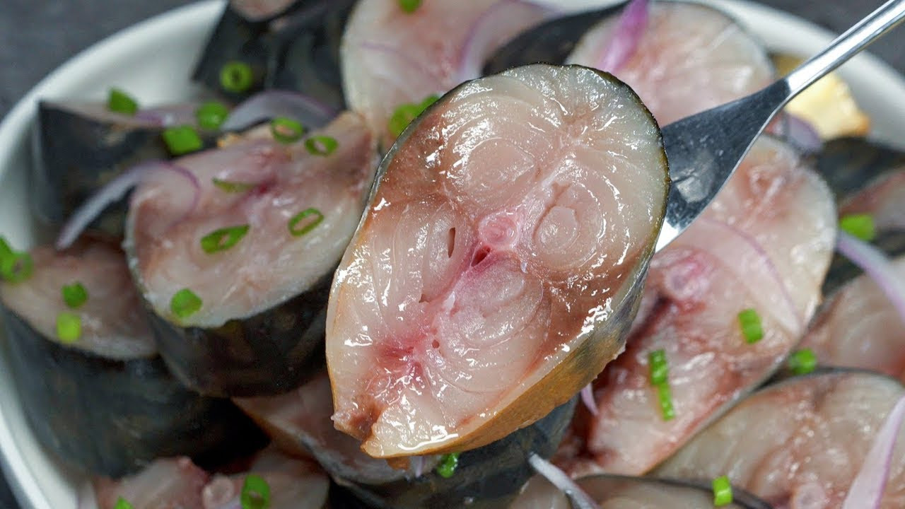 Технология приготовления блюд из отварной и припущенной рыбы