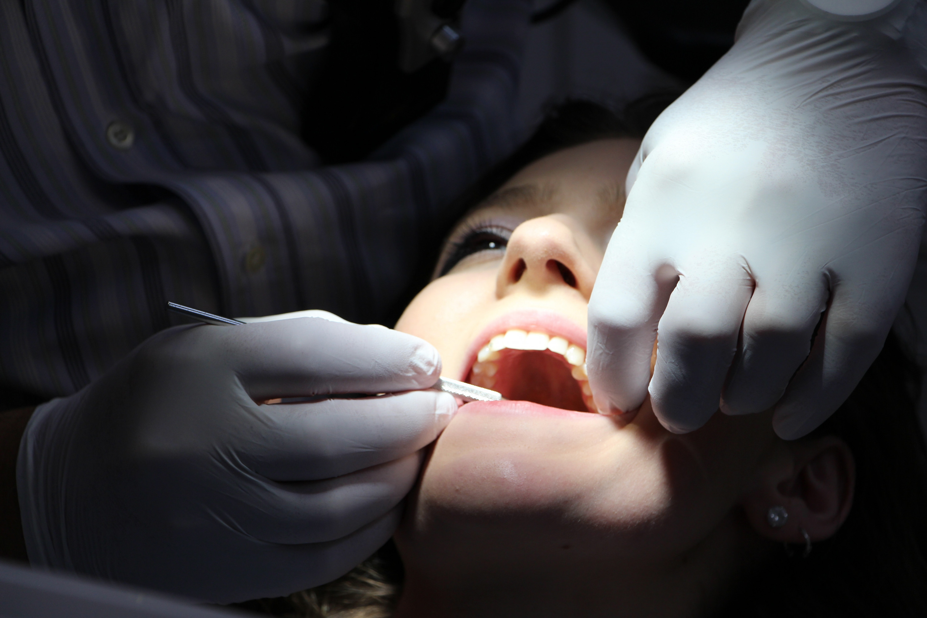Обязательное посещение стоматолога