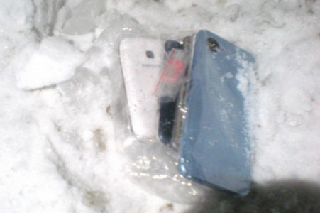 Найден сверток с «запрещенкой»: в ИК-23 в Заполярье пытались пронести телефон и SIM-карты