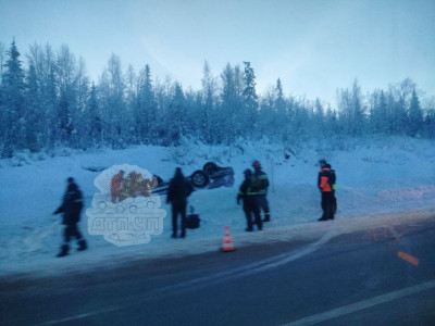 Под Мончегорском легковушка улетела в кювет