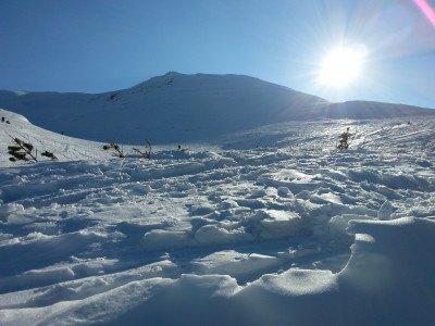 Установлена II степень опасности: с начала сезона в Хибинах сошло 45 лавин