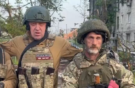 Вагнеровец Бибер из ролика о полном взятии Артёмовска оказался жив — сообщение от военкоров