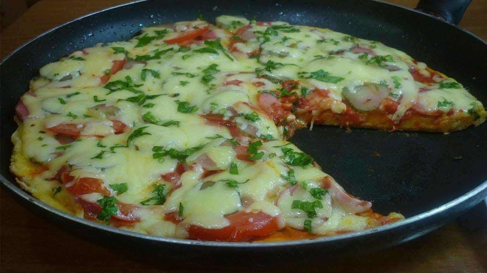 Рецепт «Пицца на сковороде за 10 минут»
