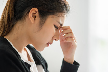 Не усталость и не мигрень: как распознать скрытые признаки микроинсульта — симптомы очень схожи
