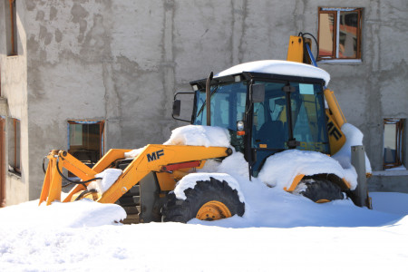 Генеральная уборка: чистить улицы Мурманска от снега выйдут 170 машин и 120 дворников