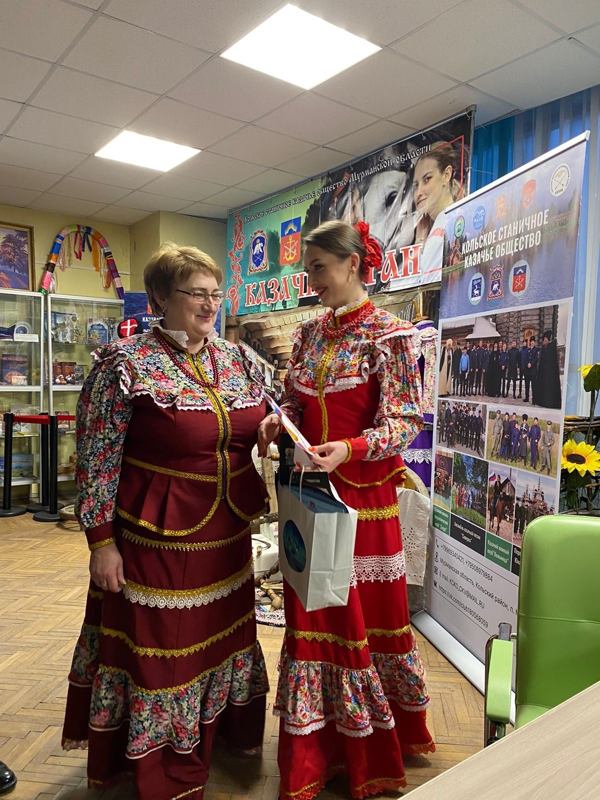 В Мурманске на базе «Дома Дружбы» прошел праздник «Казачий щедрик» -  новости Хибины.ru / Новости за январь 2024