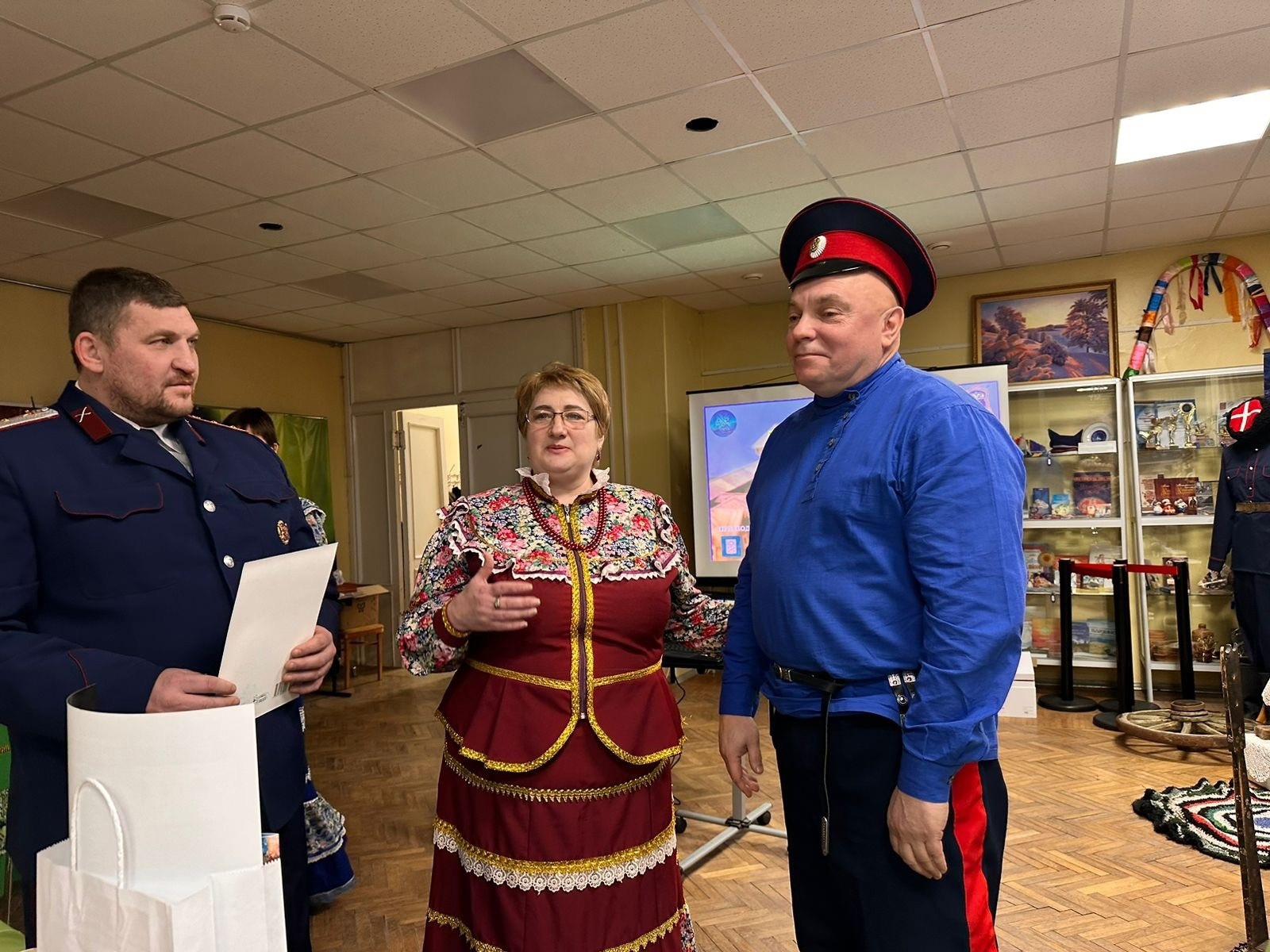 В Мурманске на базе «Дома Дружбы» прошел праздник «Казачий щедрик» -  новости Хибины.ru / Новости за январь 2024