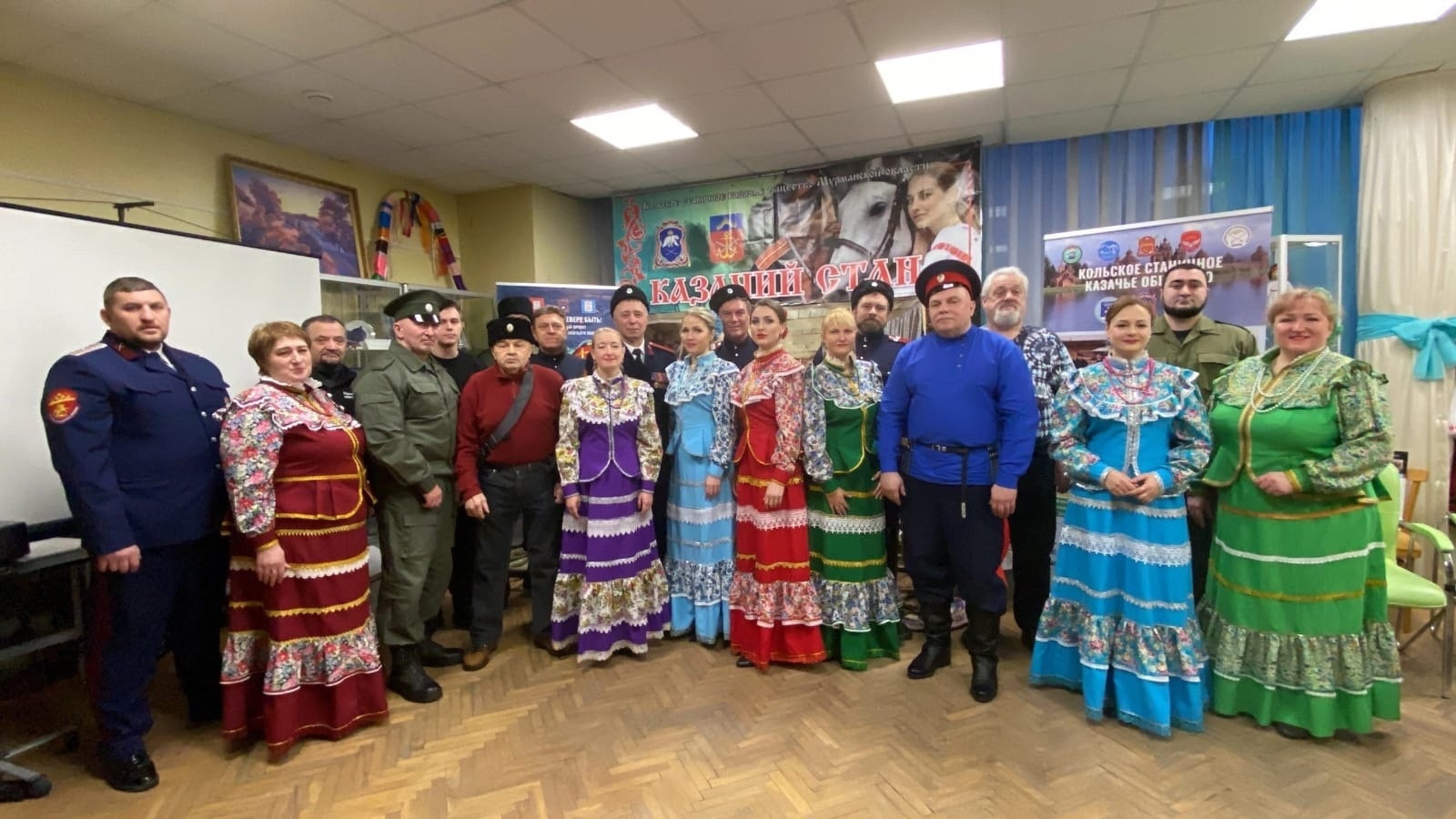 В Мурманске на базе «Дома Дружбы» прошел праздник «Казачий щедрик» -  новости Хибины.ru / Новости за январь 2024