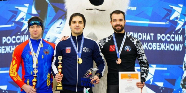 Спортсмен из Мончегорска одержал победу на чемпионате России по конькобежному спорту