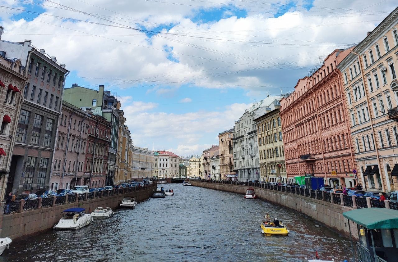 Экскурсия по Петербургу: семья из Мурманской области выиграла путевку в  Северную столицу - новости Хибины.ru / Новости за февраль 2024