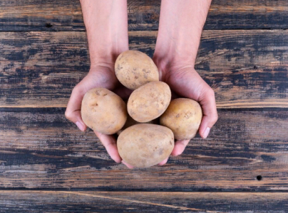«Без хлопот и забот»: сытный завтрак из одной картошки за 10 минут — в восторге будут все