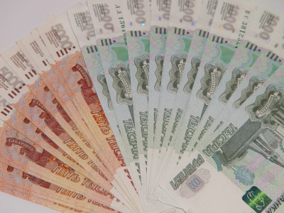 За год в мурманских банках обнаружили 27 поддельных банкнот