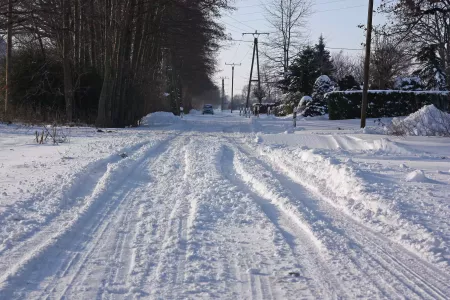 За сутки на улицы Мурманска высыпали более 130 тонн соли