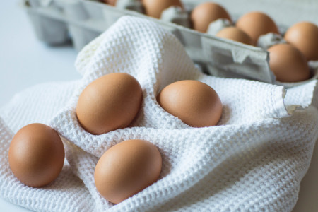 Яйца будут храниться в несколько раз дольше: вот что надо сделать с ними после покупки — можно готовить запасы на Пасху уже сейчас
