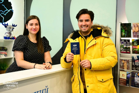 Самым популярным товаром среди туристов Мурманской области стал паспорт полярника