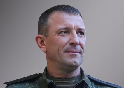 Нервный смех или насмешка над правосудием: реакция генерал-майора Ивана Попова на повторный отказ в домашнем аресте попала на видео