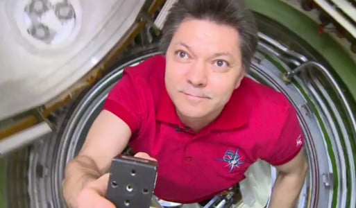 Первый в мире: космонавт Олег Кононенко, который поздравлял Мурманскую область, установил мировой рекорд