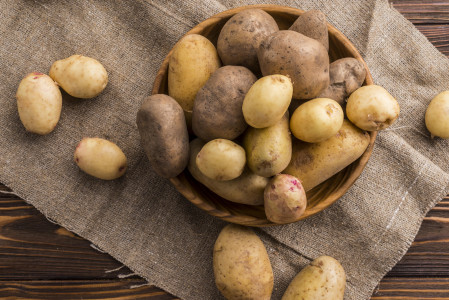 В Мурманске резко скакнули цены на картофель