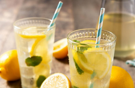 И 40+ теперь не помеха: рецепт освежающего лимонада «Жара» — никакого сахара