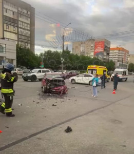 В Мурманске произошла серьёзная авария с участием мотоциклиста