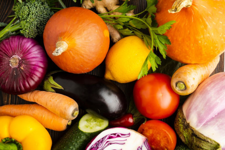 Врач назвала цвета полезных для здоровья фруктов и овощей: их нужно обязательно есть хотя бы раз в неделю