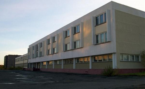 В политехническом техникуме Печенги капитально отремонтируют фасад за 68,5 млн рублей