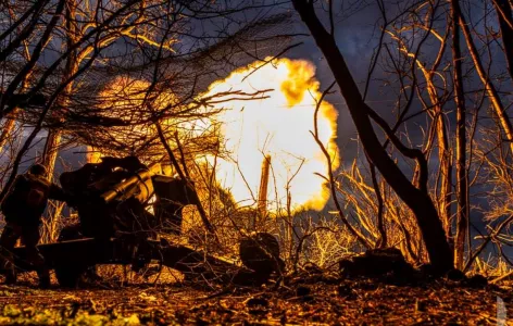 Звуки взрывов и вой сирен, Украина в огне: ВС РФ нанесли удары по объектам ВСУ — что происходит на СВО 19 июня 2024 года