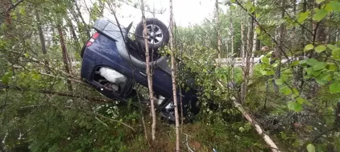 Один человек погиб, ещё один пострадал в аварии на трассе «Кола»