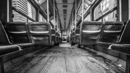 «Автобусы разваливаются»: в Минтрансе заявили о необходимости обновить 40 тысяч единиц общественного транспорта
