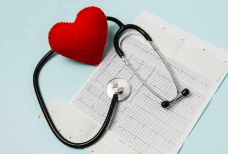 Не только лекарства и фрукты: врач рассказал, что нужно делать для укрепления сердца — мучиться с тонометром больше не нужно