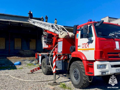 «Мусор сам себя сжигает»: в Мурманске загорелся мусоросжигательный завод