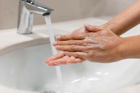 Руки будут чистыми даже у заядлого огородника: понадобится лишь 10 минут — спасение для тех, кто не пользуется перчатками