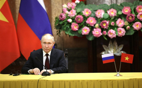 «Хамство США, ядерная доктрина и не только»: Путин в Ханое был пугающе откровенным