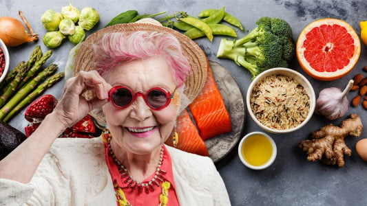Женщина ела 1 продукт каждый день — и дожила до 101 года: оказалось, снижает холестерин и гасит опухоли — даже без диет