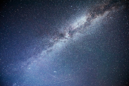 Вечная молодость: В центре Млечного Пути обнаружены «бессмертные» звезды — ученые гадают, откуда они берут энергию