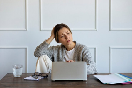 На работе будете спать: диетолог Червони назвала продукты, вызывающие усталость — лучше их ограничить